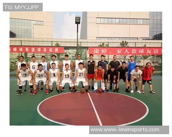 全国锦标赛南京篮球队团队协作表现分析与评价