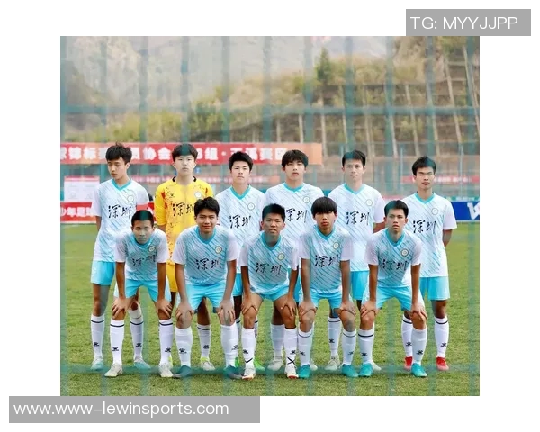 深圳足球队灵活战术解析与球队发展新方向探讨 深圳足球队灵活战术解析与球队发展新方向探讨