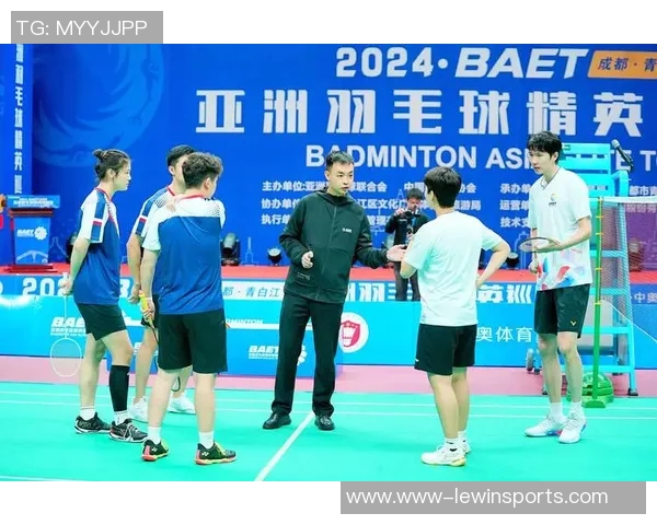 聚焦成都羽毛球队个人能力提升与训练方法探讨