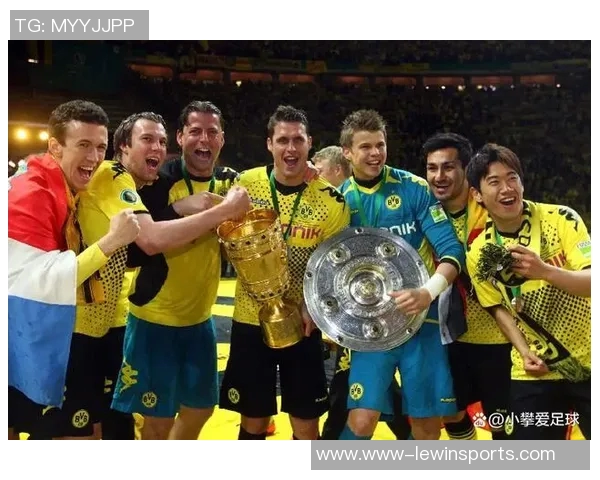 张伟专访揭秘羽毛球成功秘诀与欧冠足球的精彩对比分析 张伟专访揭秘羽毛球成功秘诀与欧冠足球的精彩对比分析