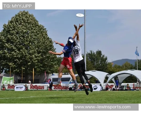 深圳飞盘队与南京飞盘队赛后复盘力量体育的精彩对决与战术分析 深圳飞盘队与南京飞盘队赛后复盘力量体育的精彩对决与战术分析